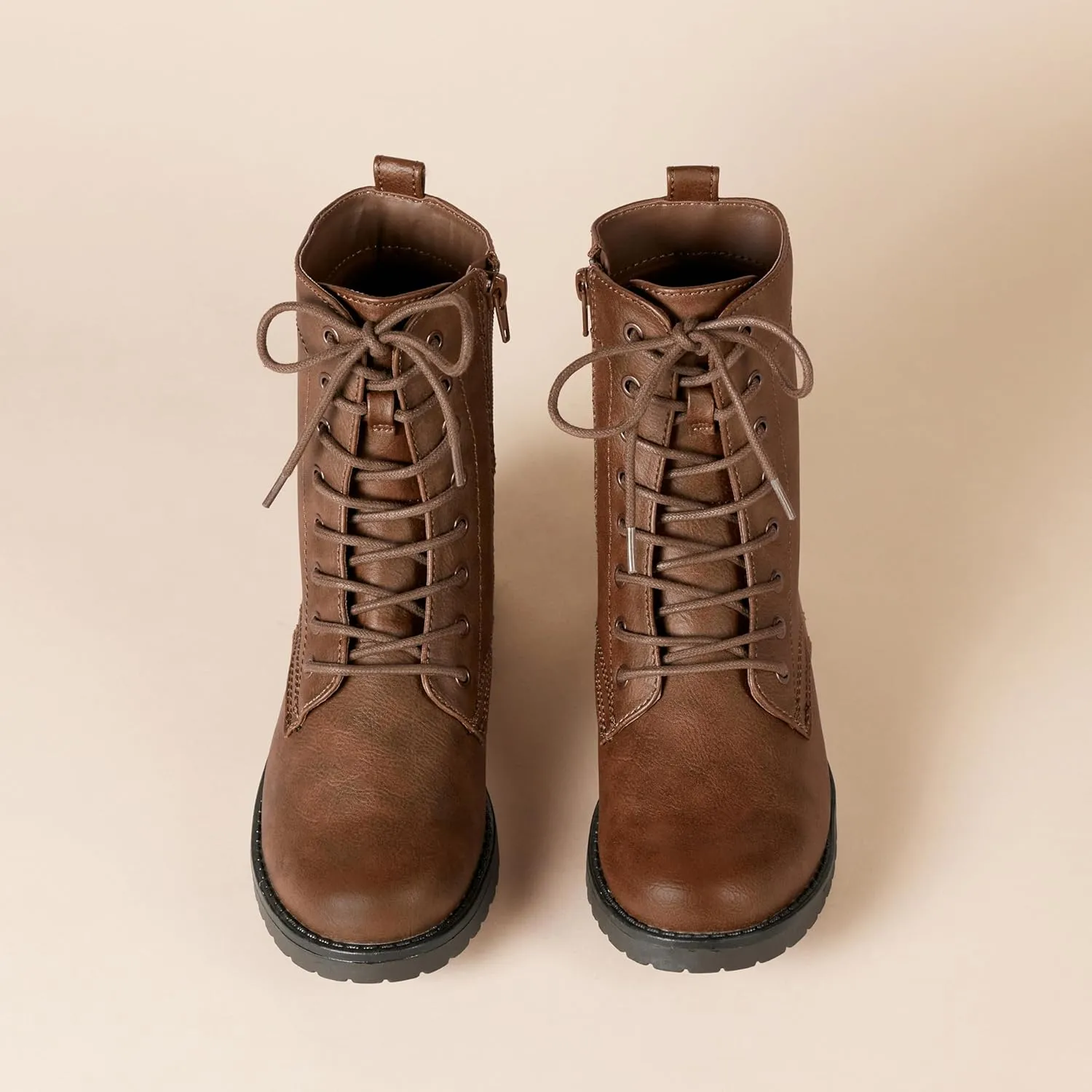 Amazon Essentials Women's Lace-Up Combat Boot