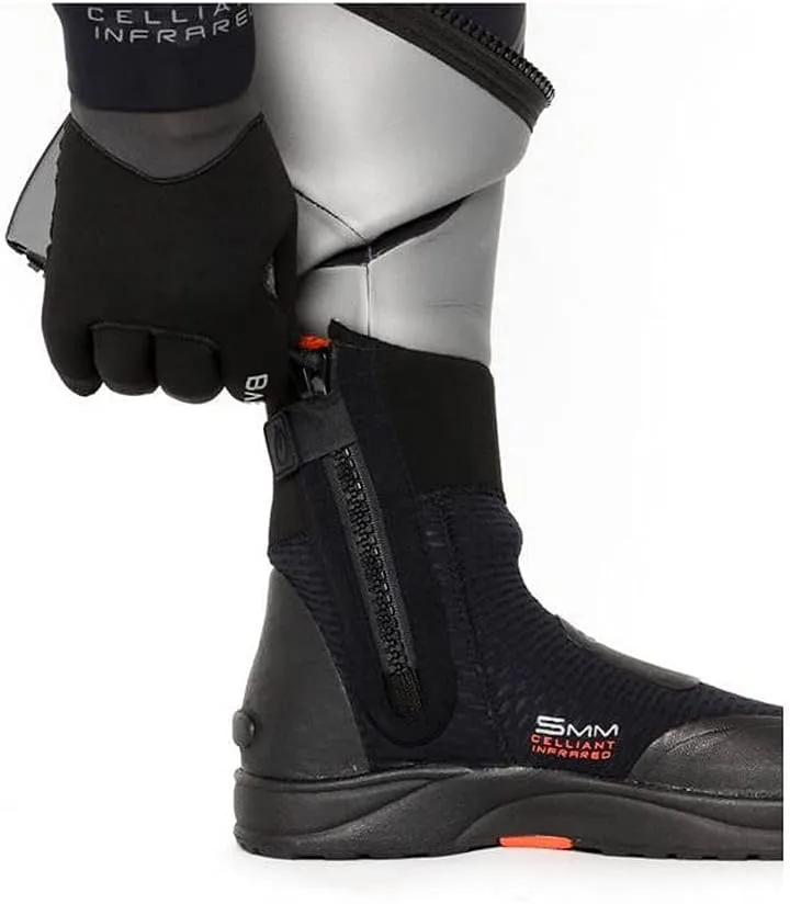 BARE 5MM Ultrawarmth Boot | Neoprene | Made with Unique Omnired Inner Fabric | Great for Diving & Snorkeling in Cooler Water| Easy to Put on with Zipper and Wide Gusset | Comfortable | Unisex