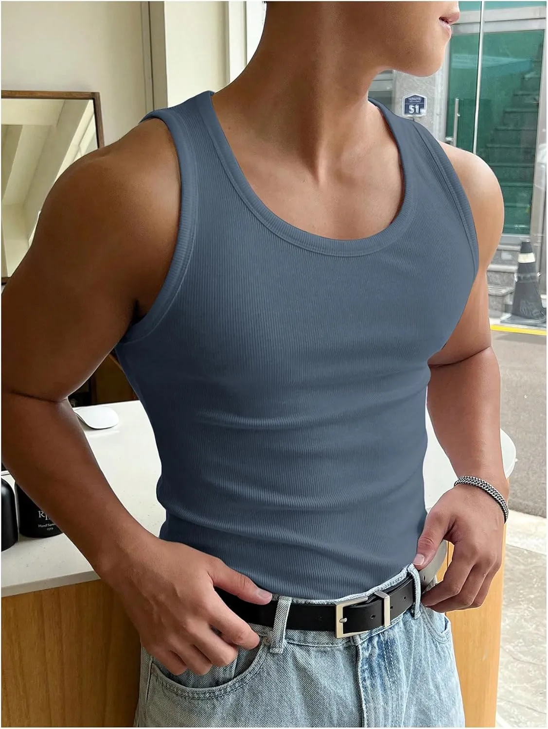 COZYEASE Men's Summer Tank Top Scoop Neck Workout Gym Muscle Tank T-Shirt Sleeveless Undershirt