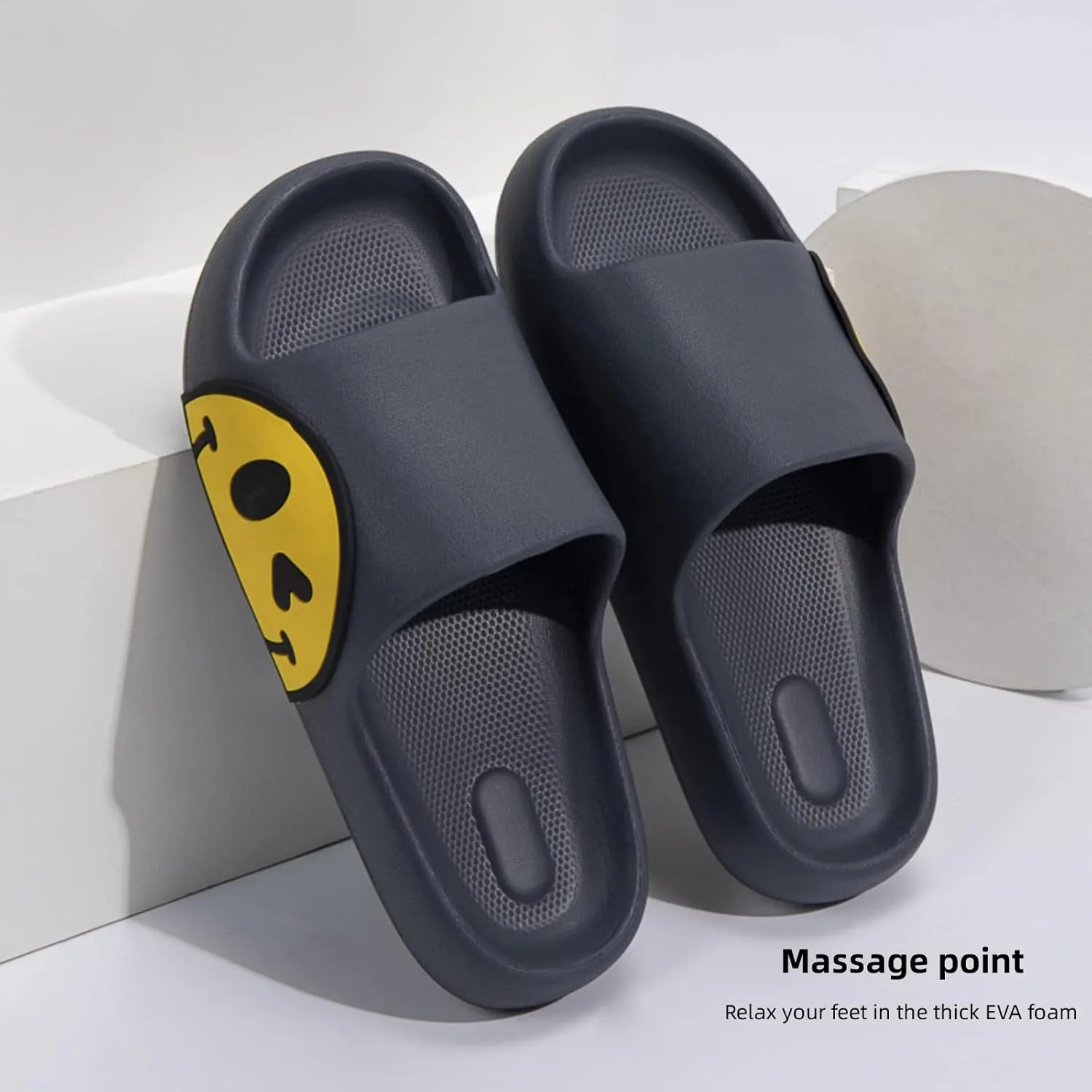 Cute Happy Face Slippers for Women Men, Retro Soft Plush Warm Cushioned Lightweight Non-Slip House Slippers Cozy Indoor Outdoor Slippers