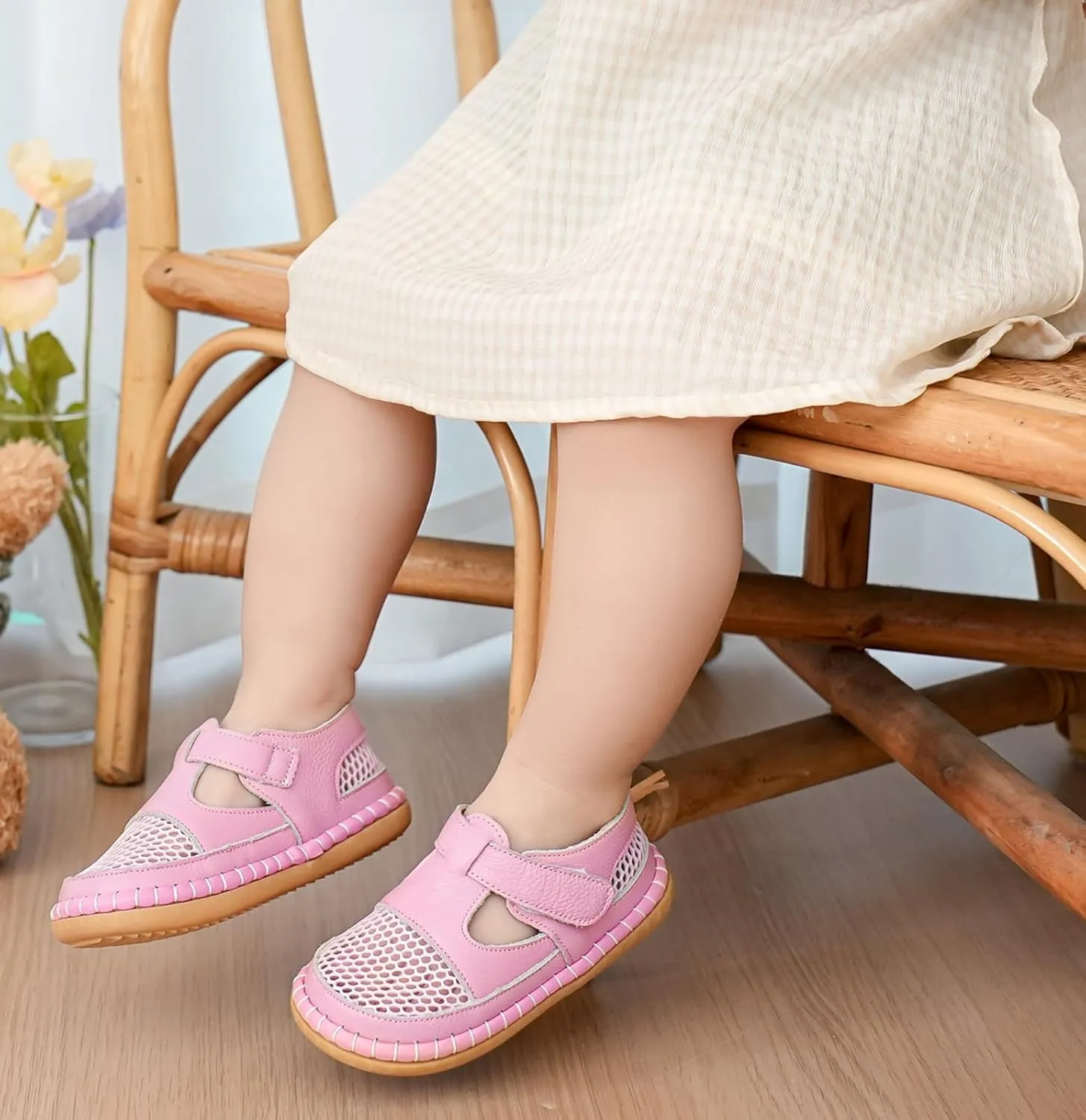 DADAWEN Boy's Girl's Leather Closed Toe Summer Athletic Sandals Baby Toddler Lightweight Non-Slip Soft Sole Outdoor Walking Shoes