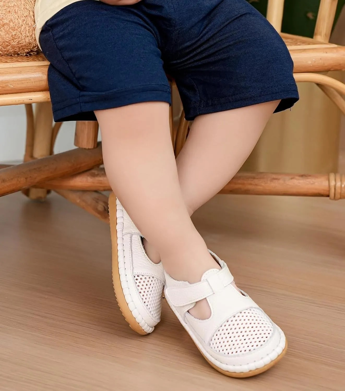 DADAWEN Boy's Girl's Leather Closed Toe Summer Athletic Sandals Baby Toddler Lightweight Non-Slip Soft Sole Outdoor Walking Shoes