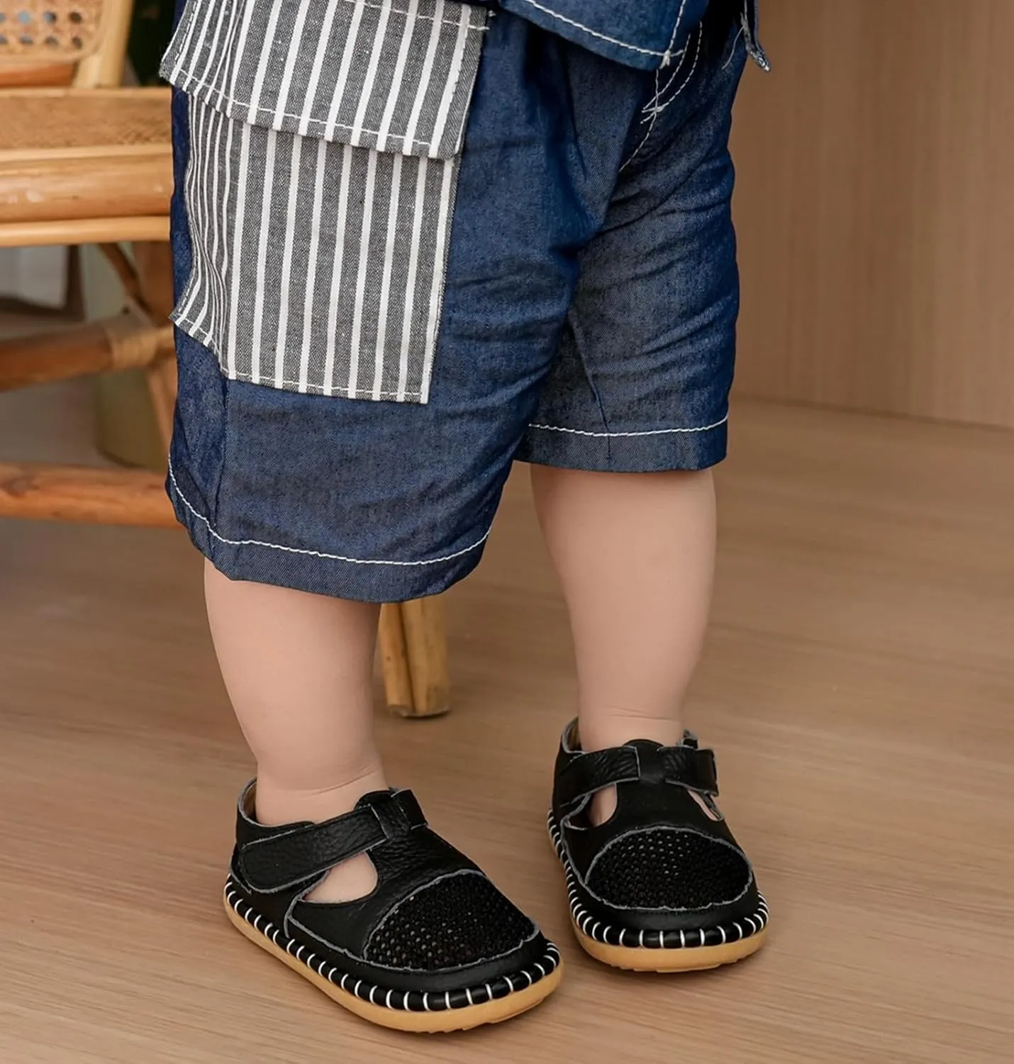 DADAWEN Boy's Girl's Leather Closed Toe Summer Athletic Sandals Baby Toddler Lightweight Non-Slip Soft Sole Outdoor Walking Shoes
