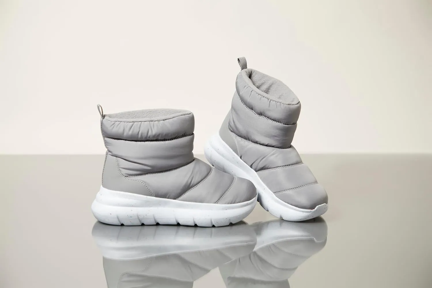 Dearfoams Women's Texoma Regrind Slip-in Boot-Comfortable, Puffy Nylon, Fleece Lining, Energy Return Mid Calf