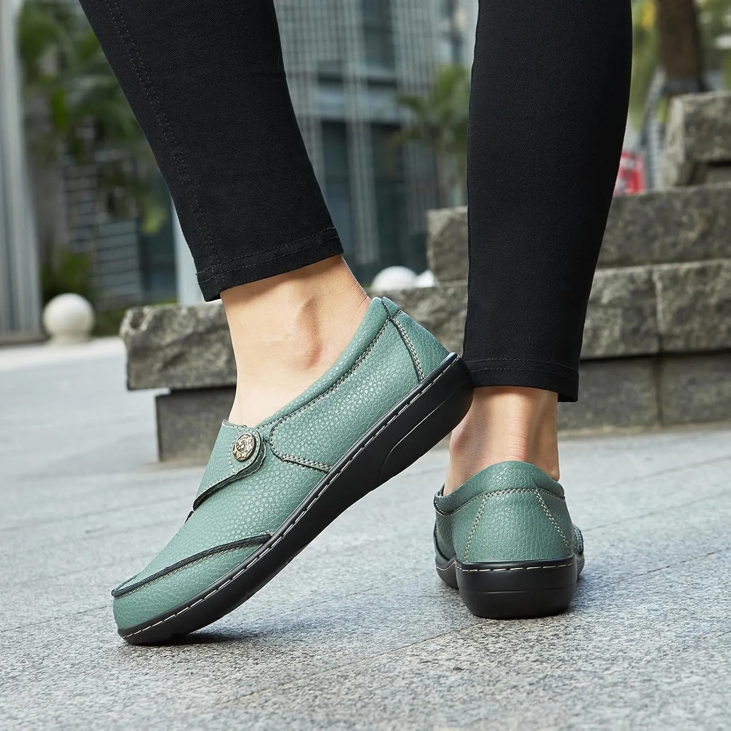 Geoeleph Women's Loafers Casual Slip-Ons Comfort Walking Flats Leather Driving Moccasins