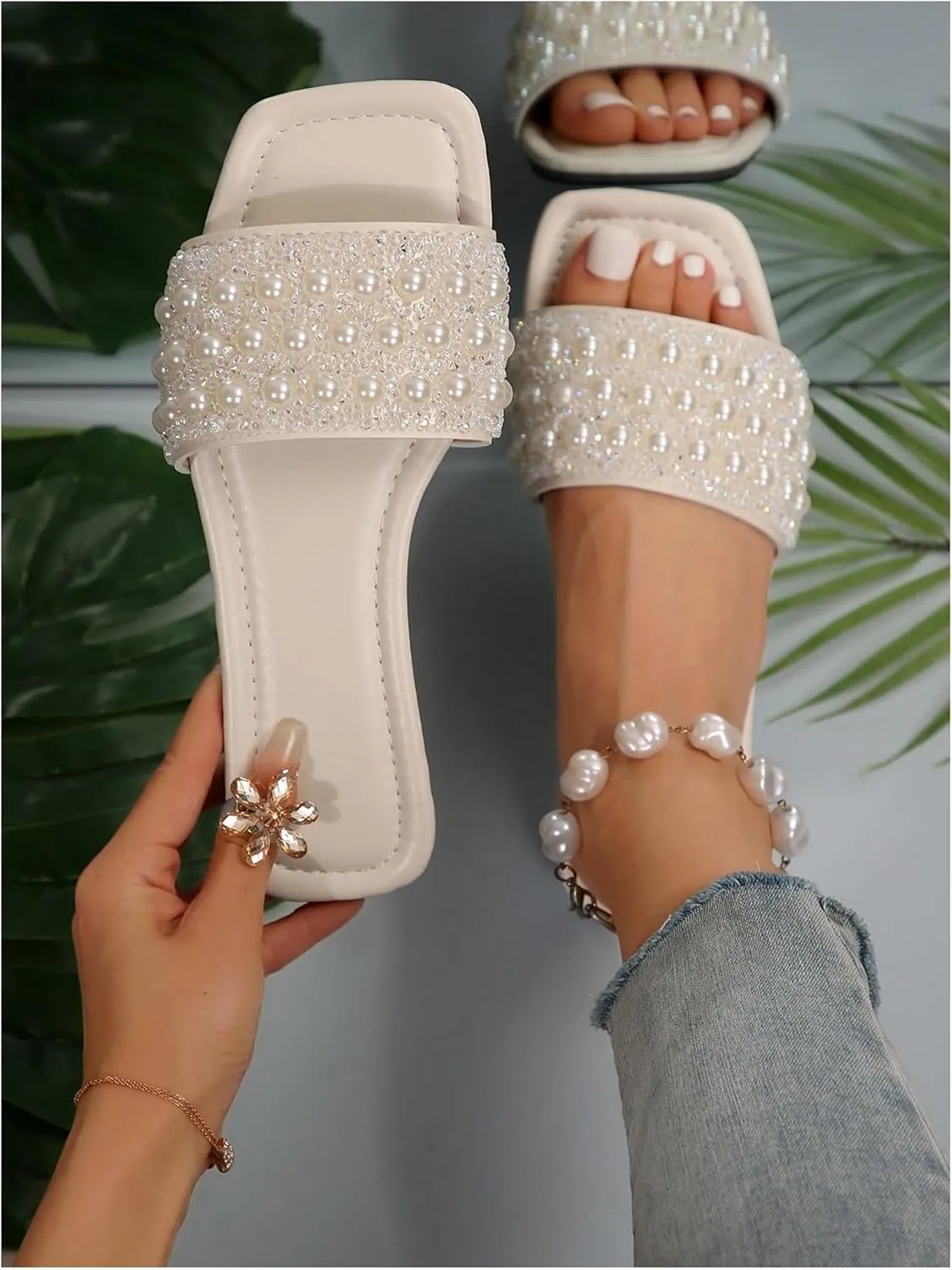 GORGLITTER Women's Pearls Sandals Rhinestone Flat Sandals Dressy Open Toe Slide Sandals