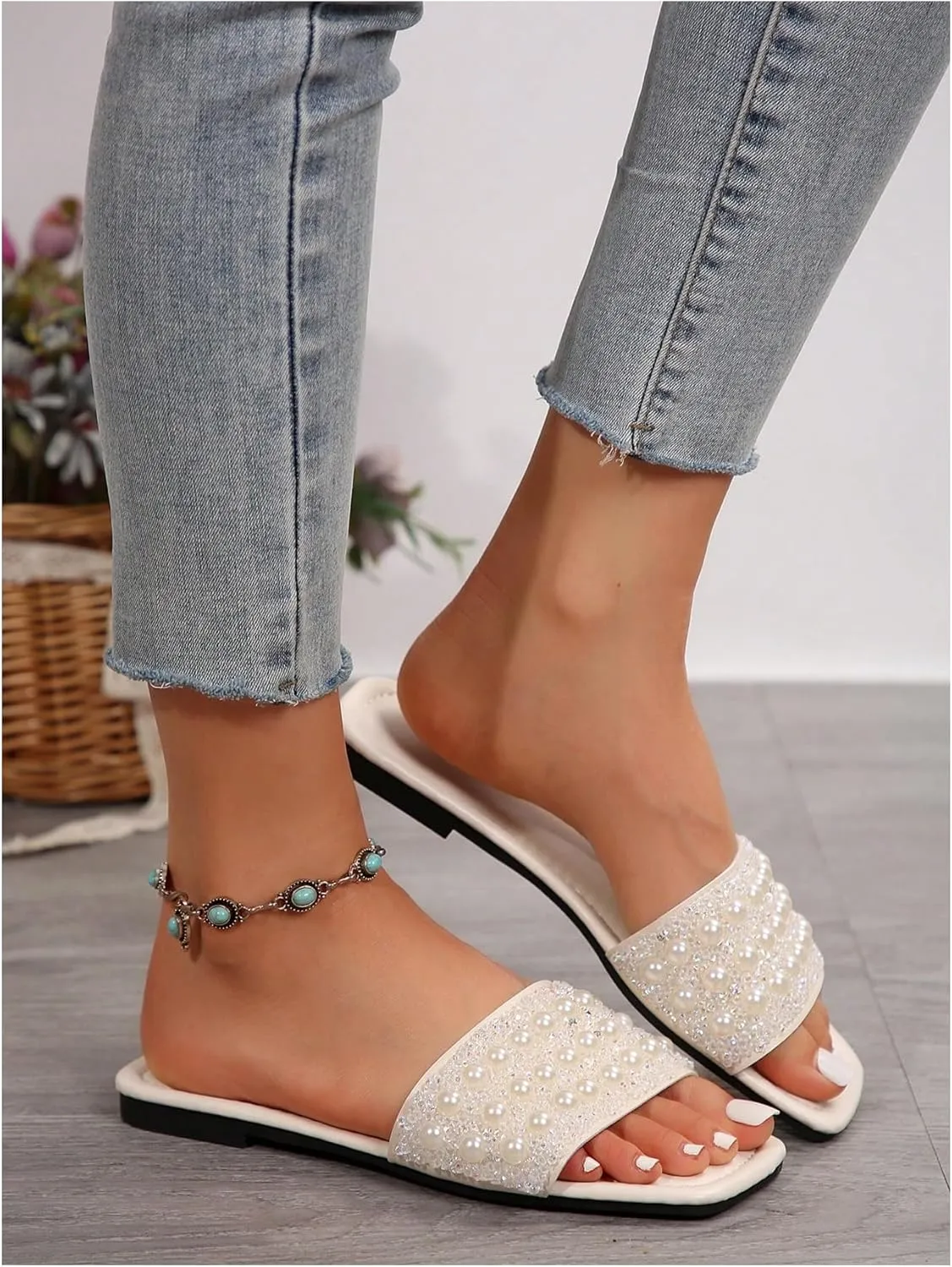 GORGLITTER Women's Pearls Sandals Rhinestone Flat Sandals Dressy Open Toe Slide Sandals