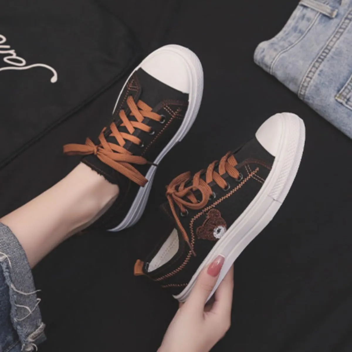Low-Top Canvas Sneakers for Women – Cute Bear & Floral Design, Soft Lining, Anti-Slip Sole, Casual Lace up Canvas Sneakers,Casual White Tennis Walking Shoes