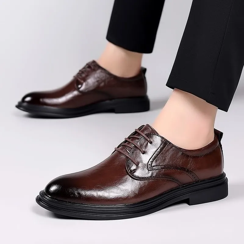 Men's Handmade Leather Modern Classic Lace up Leather Lined Perforated Dress Oxfords Shoes Men Brogue Business Shoes