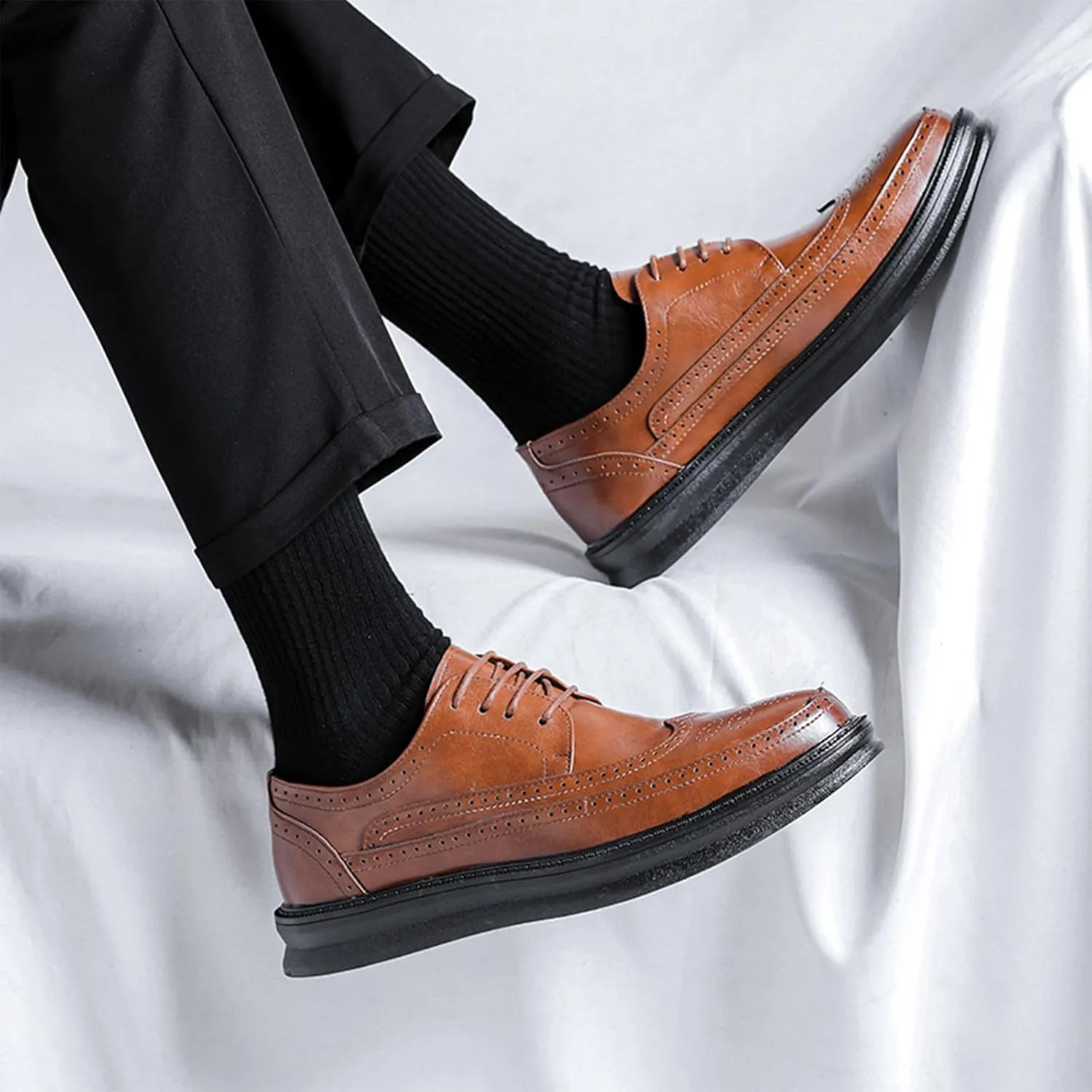 Men's Leather Brogue Wingtip Oxford Sneakers Classic Lace-Up Perforated Low Top Derby Shoes Casual Office Work Formal Dress Shoes