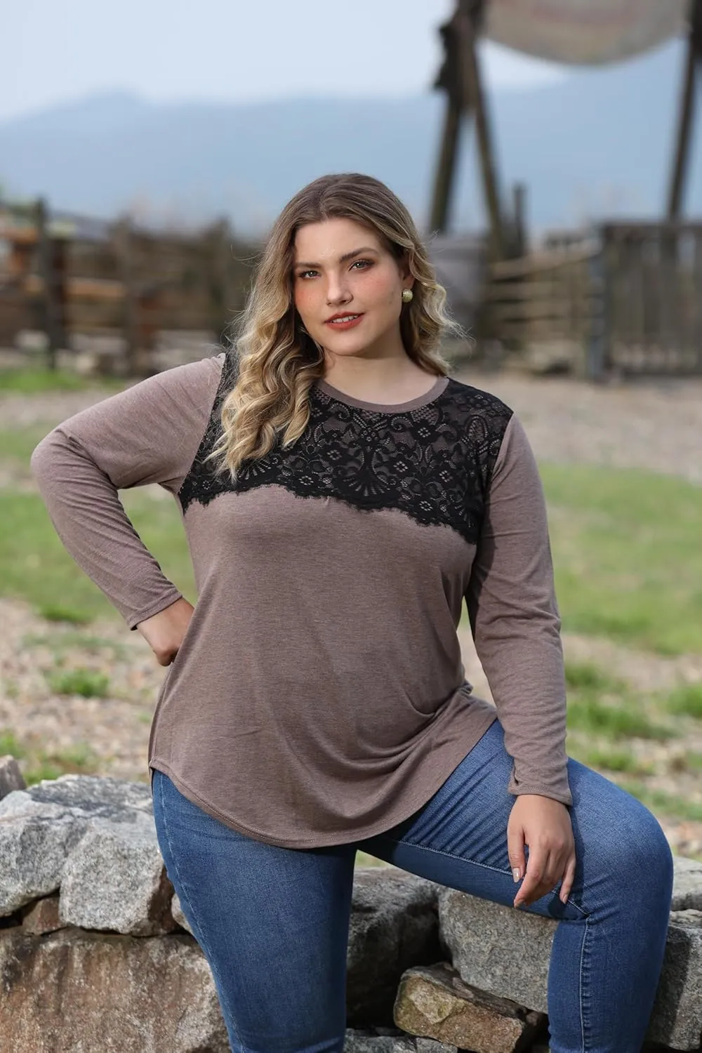 RITERA Plus Size Lace Tops for Women Long Sleeve Crewneck Pullover Fall T-Shirts Tunics Basic Tees T-Shirts XL-5XL