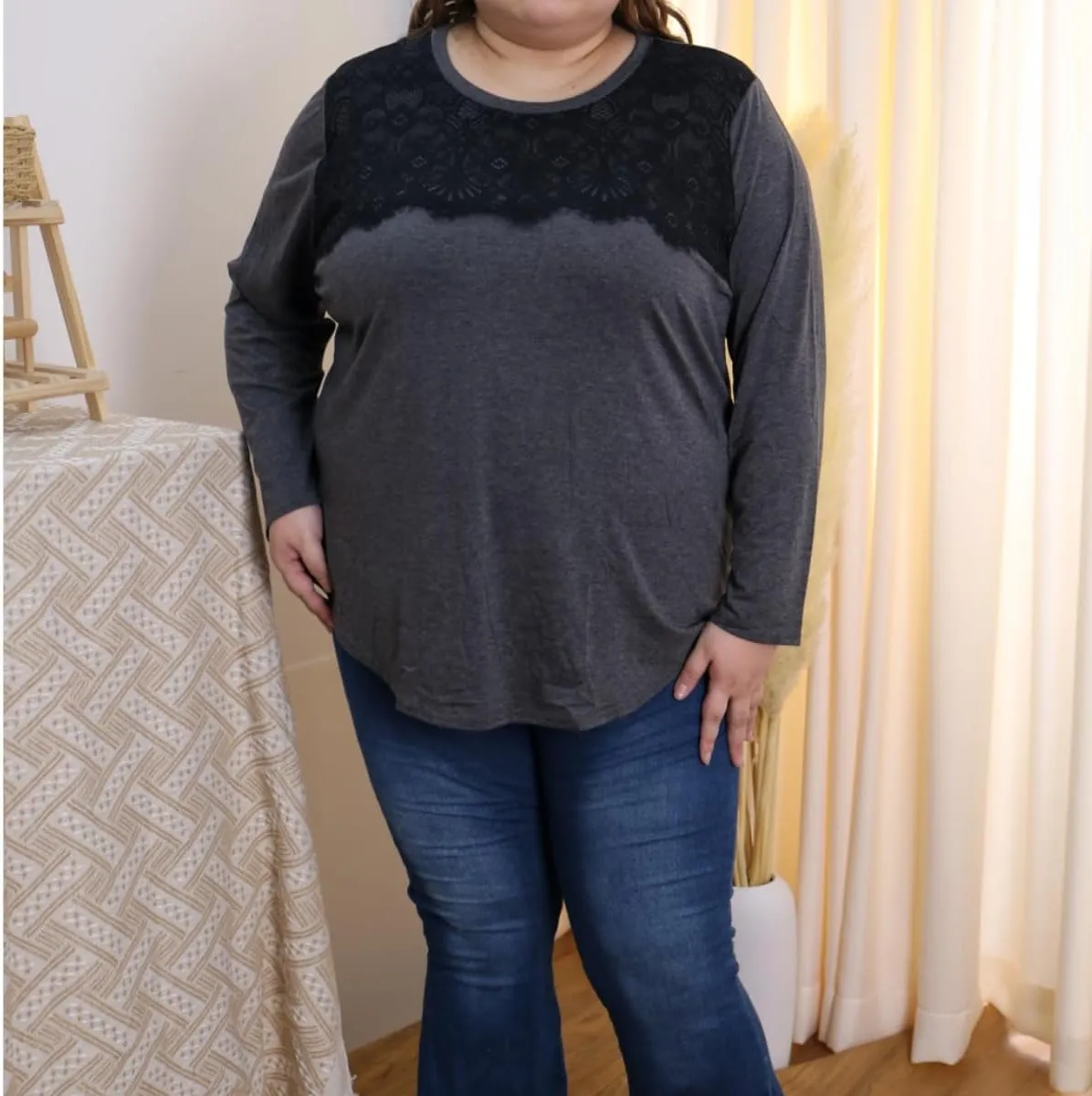 RITERA Plus Size Lace Tops for Women Long Sleeve Crewneck Pullover Fall T-Shirts Tunics Basic Tees T-Shirts XL-5XL