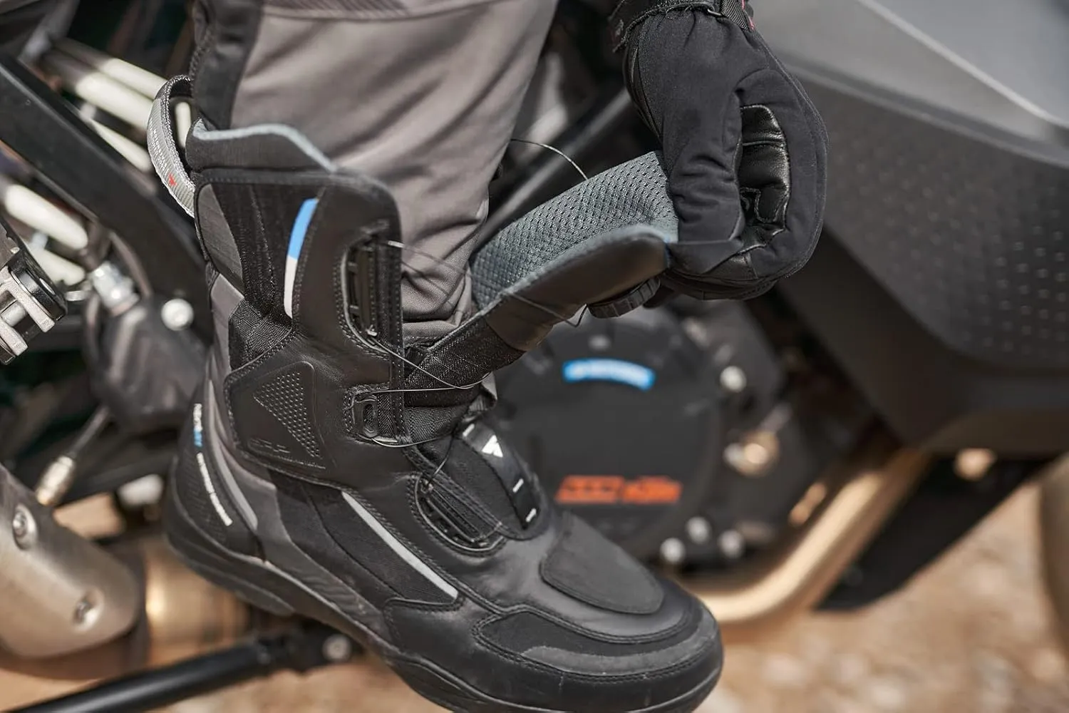 SHIMA STRATO LADY WP, Waterproof Motorcycle Boots for Women - Vented, Reinforced Lightweight Long Biker Riding Boots with ATOP Fast-Closure System, Ankle Protection, Non-slip Sole (Black, 7,5)