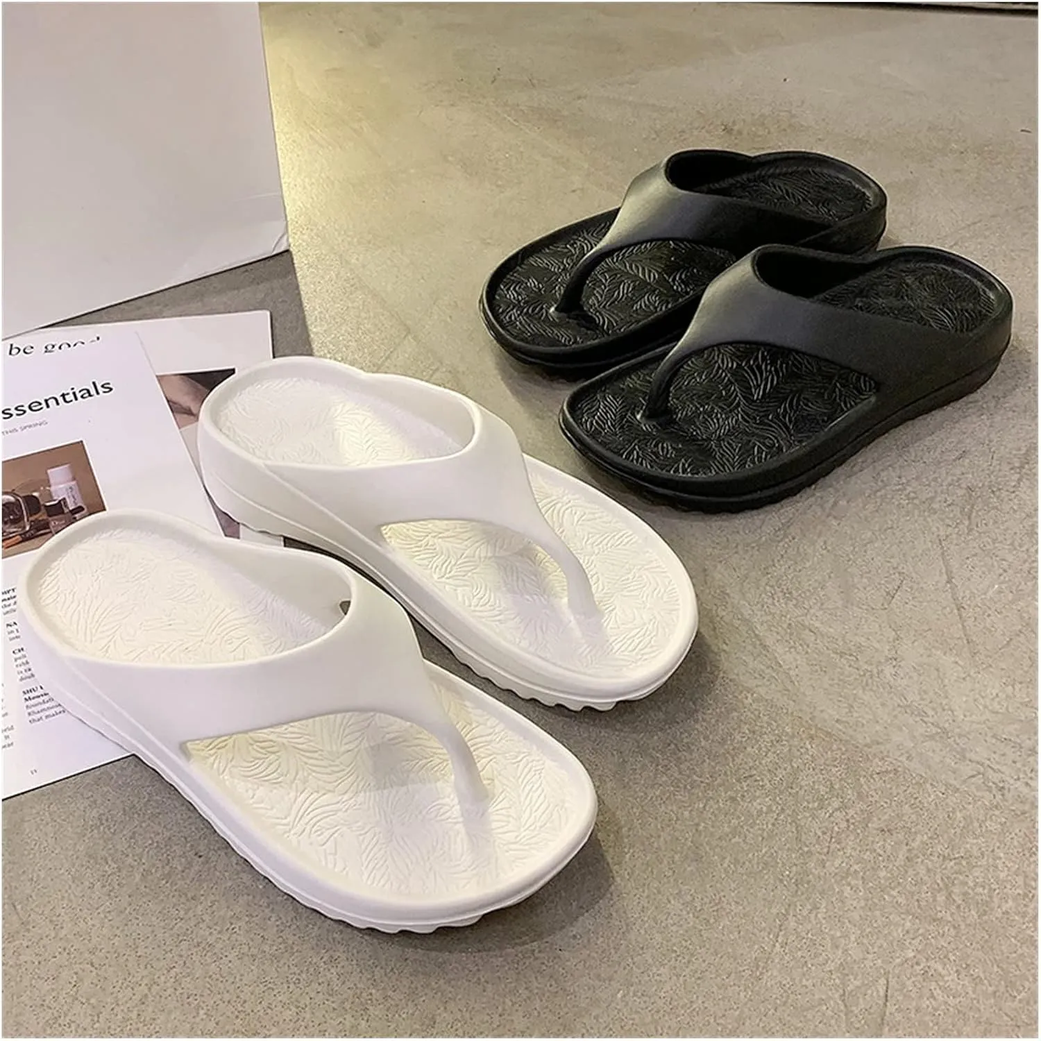 Slippers Bathroom Fashion Personality Flip Flops Women Summer Fashion Outdoor Thick Bottom Simple Korean Version of Sandals Clip Feet Outerwear Beach Shoes Woman Sandals Shower