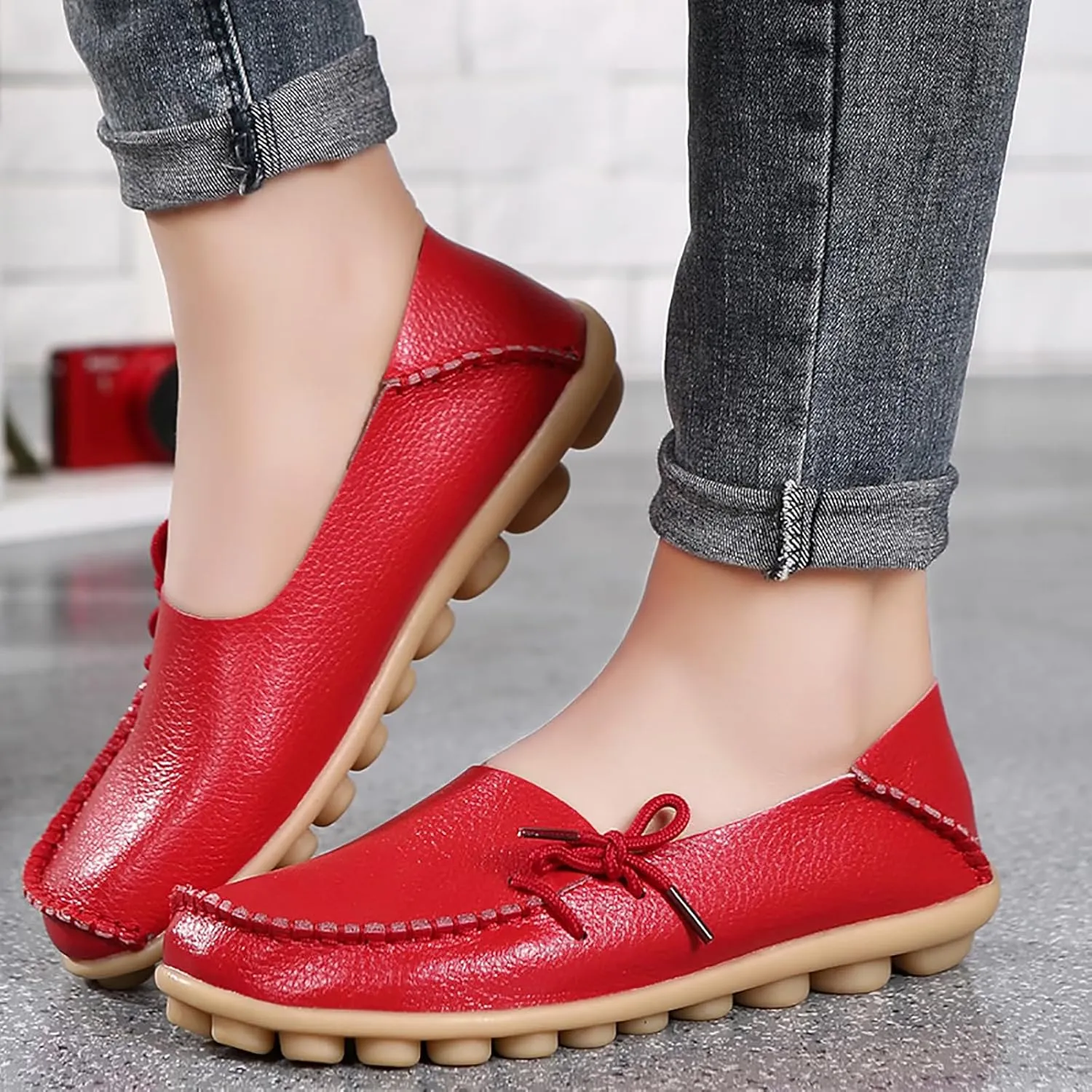 Solaud Women's Driving Moccasins Loafers Casual Round Toe Soft Comfortable Leather Loafers Breathable Slip On Walking Shoes