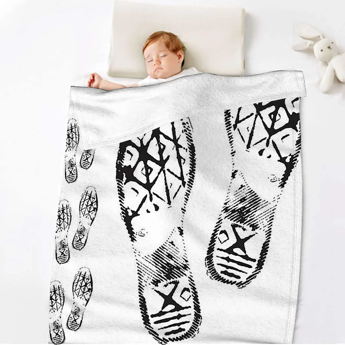 Sport Shoes Sneakers Black White Soft Fleece Blanket Warm Flannel Kids Adults Lap Cozy Throw Blanket for Sofa Couch Bed Quilt 40x50 Inches