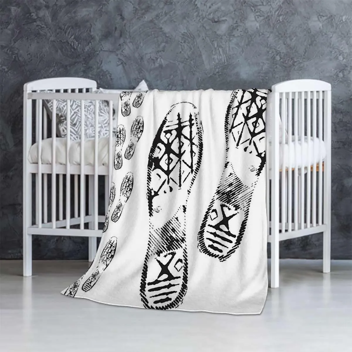 Sport Shoes Sneakers Black White Soft Fleece Blanket Warm Flannel Kids Adults Lap Cozy Throw Blanket for Sofa Couch Bed Quilt 40x50 Inches