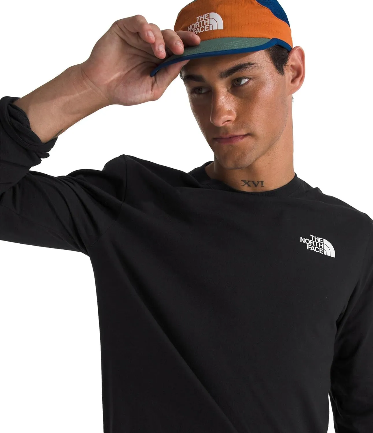 THE NORTH FACE Men's Core Box NSE Long-Sleeve Tee
