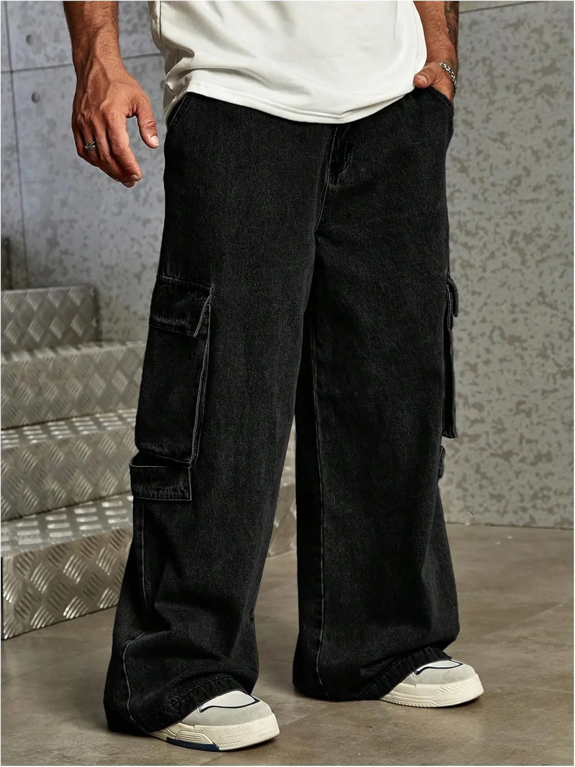 Verdusa Men's Loose Cargo Jeans Wide Leg Streetwear Baggy Pants with Pockets