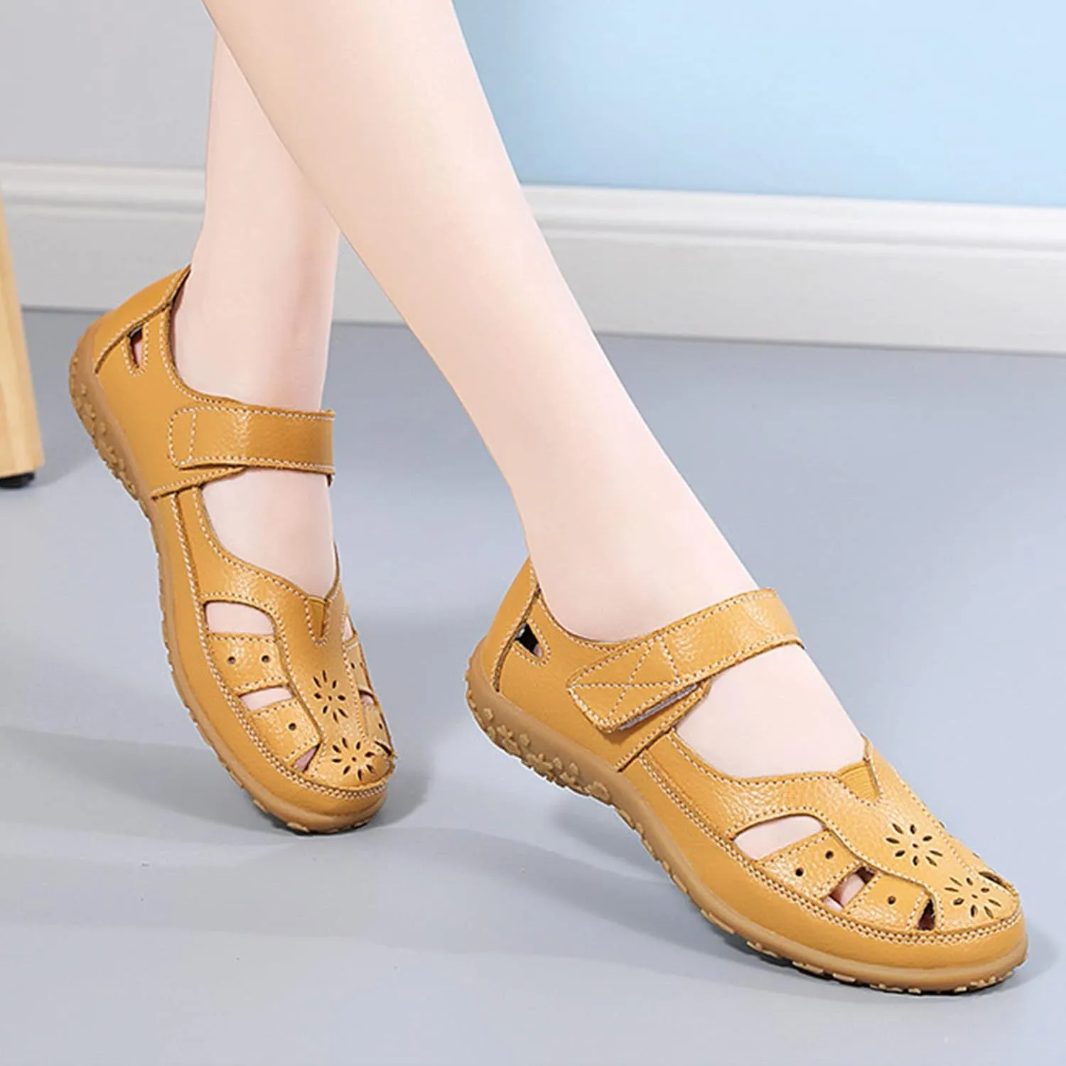 Women's Summer Casual Closed Toe Leather Sandals,Comfortable Soft Sole Ankle Strap Mary Jane Orthopedic Beach Shoes