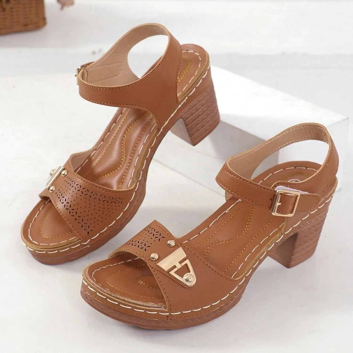 Women's Summer Casual Sandals 2025 Solid Color Comfort Chunky Heel Adjustable Straps Slide Sandals Wide Strap Walking Sandals for Summer Beach Vacation